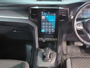 Volkswagen Amarok 2.0BITDI 154KW 4MOT Life automatic D/C - Image 7