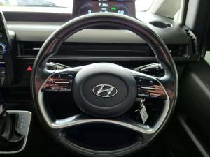 Hyundai Staria 2.2D Executive automatic - Image 20