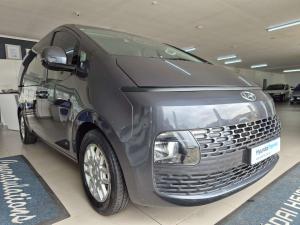 Hyundai Staria 2.2D Executive automatic - Image 3