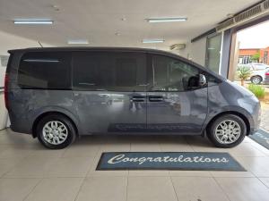 Hyundai Staria 2.2D Executive automatic - Image 9