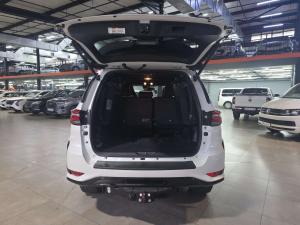 Toyota Fortuner 2.8GD-6 VX automatic - Image 8