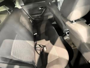 Volkswagen Polo Vivo hatch 1.4 Trendline - Image 9