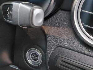 Mercedes-Benz GLC GLC220d 4Matic - Image 11