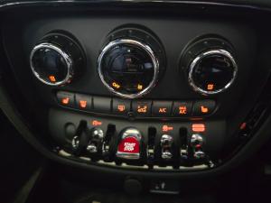 MINI Clubman Cooper S Clubman - Image 16