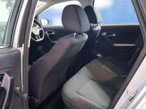 Volkswagen Polo Vivo hatch 1.6 Comfortline auto - Image 13