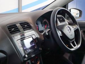 Volkswagen Polo Vivo hatch 1.6 Comfortline auto - Image 14