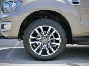 Ford Everest 2.0Bi-Turbo 4WD Limited - Image 4