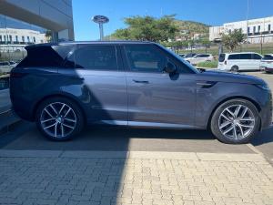 Land Rover Range Rover Sport P510e First Edition - Image 4