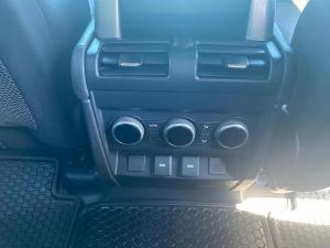 Land Rover Defender 130 D300 X-Dynamic HSE - Image 19