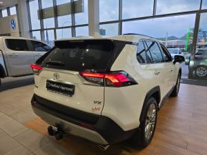 Toyota RAV4 2.0 VX - Image 12