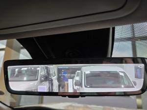 Toyota RAV4 2.0 VX - Image 16