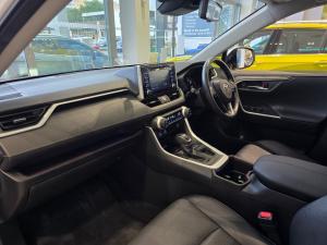 Toyota RAV4 2.0 VX - Image 6