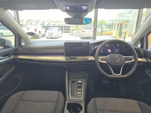 Volkswagen Golf 1.4TSI Life - Image 6