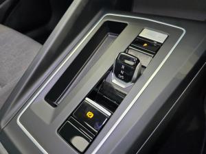 Volkswagen Golf 1.4TSI Life - Image 8