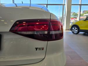 Volkswagen Jetta 1.4TSI Comfortline auto - Image 11