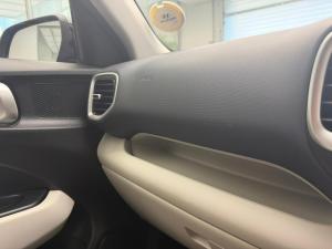 Hyundai Venue 1.2 Premium - Image 16