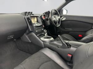 Nissan 370 Z Coupe automatic - Image 12
