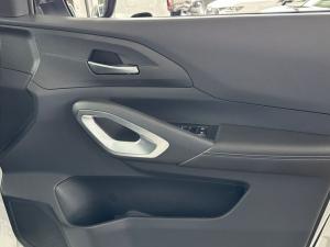 Peugeot Landtrek 1.9TD double cab Allure - Image 18