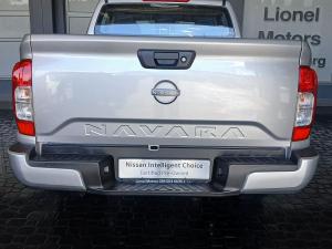 Nissan Navara 2.5DDTi double cab SE Plus auto - Image 10