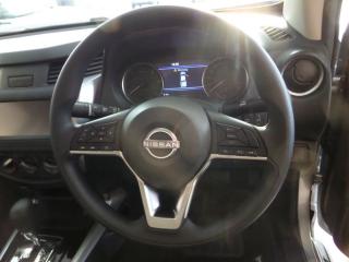 Nissan Navara 2.5DDTi double cab SE Plus auto