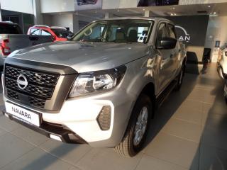 Nissan Navara 2.5DDTi double cab SE Plus auto