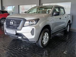 Nissan Navara 2.5DDTi double cab SE Plus auto