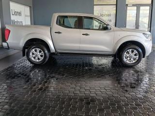 Nissan Navara 2.5DDTi double cab SE Plus auto