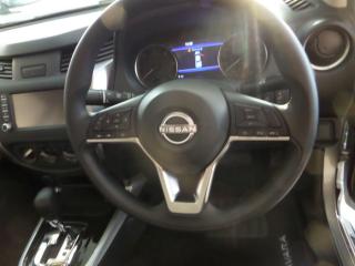 Nissan Navara 2.5DDTi double cab SE Plus auto