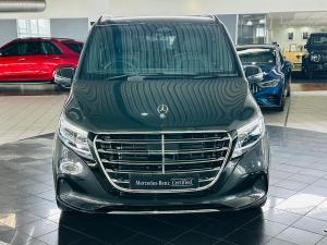 Mercedes-Benz V-Class V300d Exclusive - Image 13