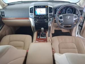 Toyota Land Cruiser 200 4.5D-4D V8 VX - Image 6