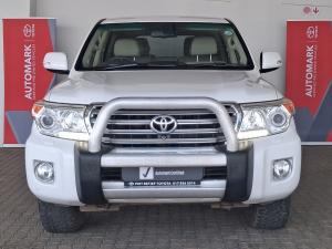 Toyota Land Cruiser 200 4.5D-4D V8 VX - Image 4