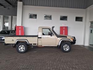 Toyota Land Cruiser 79 4.0 V6 single cab - Image 3
