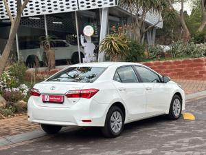 Toyota Corolla Quest 1.8 Plus manual - Image 2