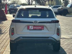 Toyota Urban Cruiser 1.5 XR manual - Image 5