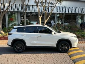 Toyota Urban Cruiser 1.5 XR manual - Image 3