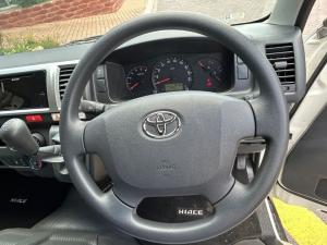 Toyota Hiace 2.5D-4D bus 14-seater GL - Image 8
