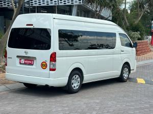 Toyota Hiace 2.5D-4D bus 14-seater GL - Image 2