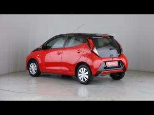 Toyota Aygo 1.0 X-Play - Image 21