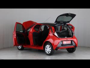 Toyota Aygo 1.0 X-Play - Image 25