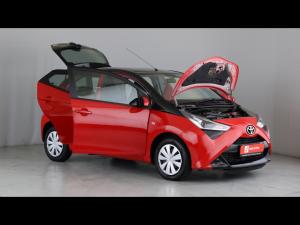 Toyota Aygo 1.0 X-Play - Image 29