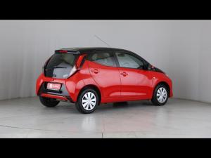 Toyota Aygo 1.0 X-Play - Image 2