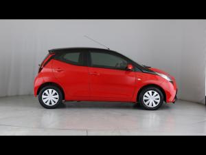 Toyota Aygo 1.0 X-Play - Image 3
