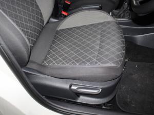 Volkswagen Polo Vivo 1.6 Style - Image 17