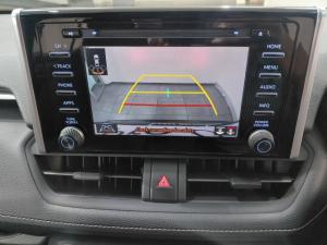 Toyota RAV4 2.0 GX auto - Image 11