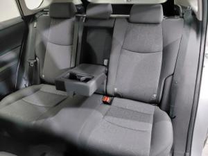 Toyota RAV4 2.0 GX auto - Image 6