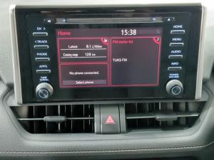 Toyota RAV4 2.0 GX auto - Image 8