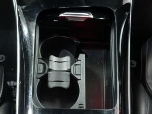 Mercedes-Benz C-Class C220d Avantgarde - Image 10