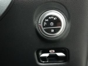 Mercedes-Benz C-Class C220d Avantgarde - Image 15