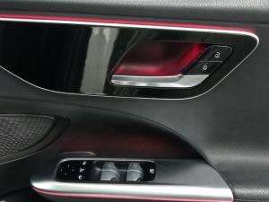 Mercedes-Benz C-Class C220d Avantgarde - Image 19