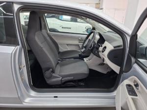 Volkswagen up! move up! 3-door 1.0 - Image 8